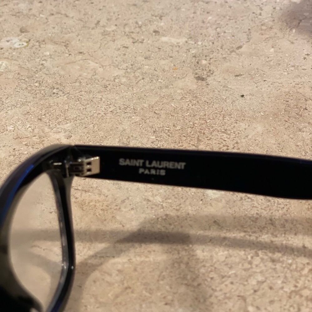 NEW SAINT LAURENT
Square-frame glitter heart frame - Picture 4 of 5